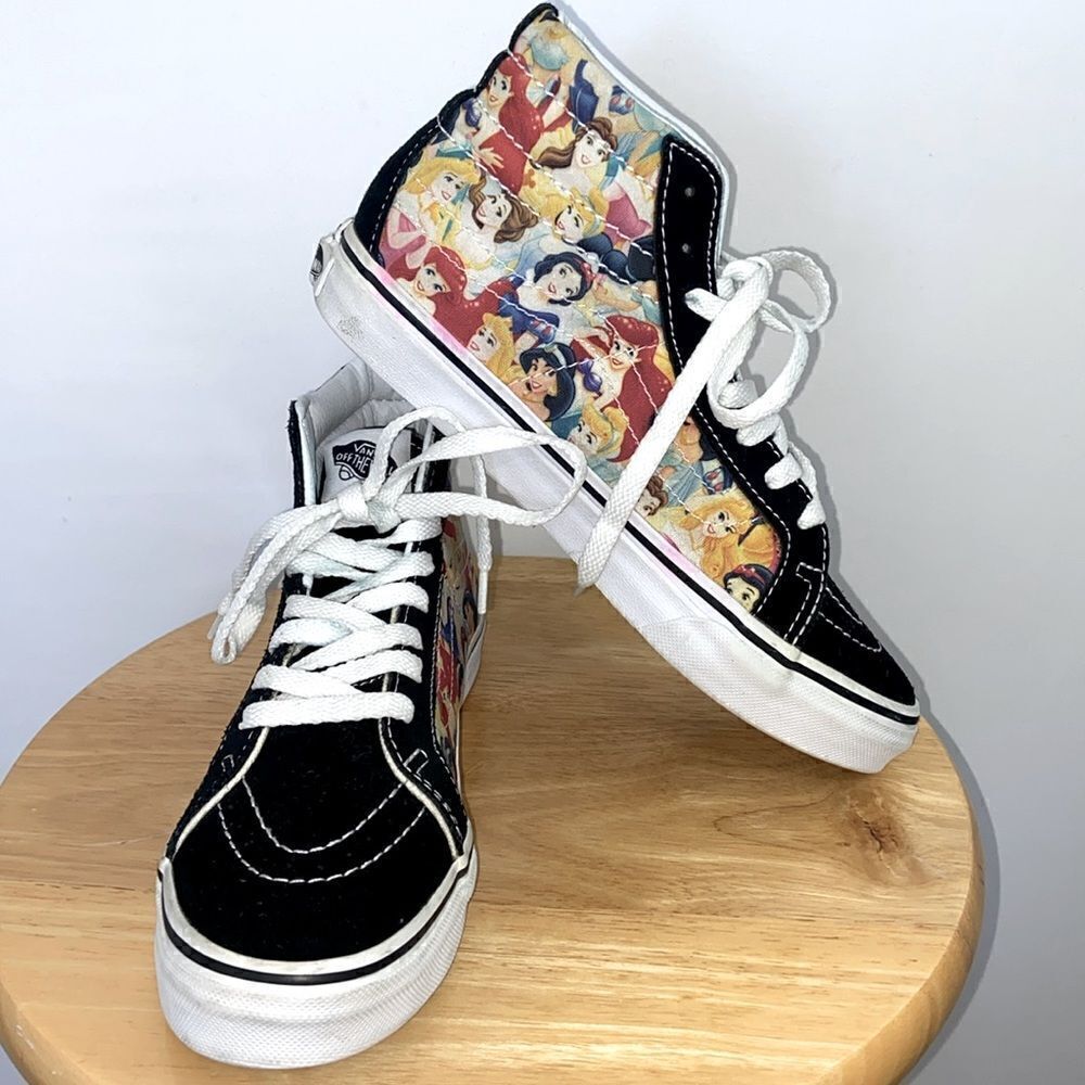 Van's Disney Princess’s Shoes Lace Up Sneakers Rare NWOB Size 6